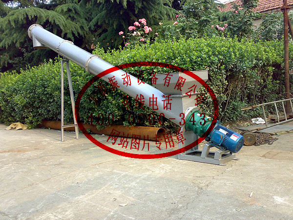 糧食用移動式螺旋輸送機